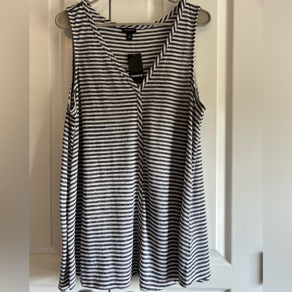 Torrid v neck striped top